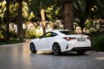 Lexus RC300h F-Sport 2018 года (WW)
